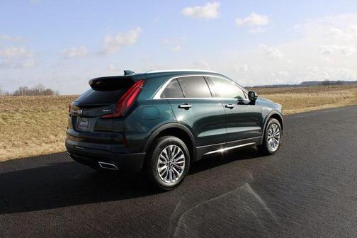 2025 Cadillac XT4 Premium Luxury