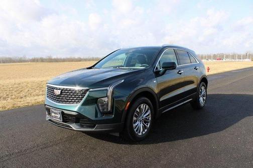 2025 Cadillac XT4 Premium Luxury
