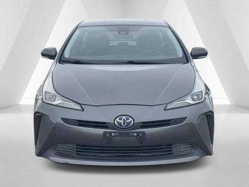 2021 Toyota Prius LE