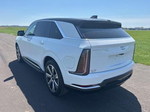 2025 Cadillac Escalade Luxury