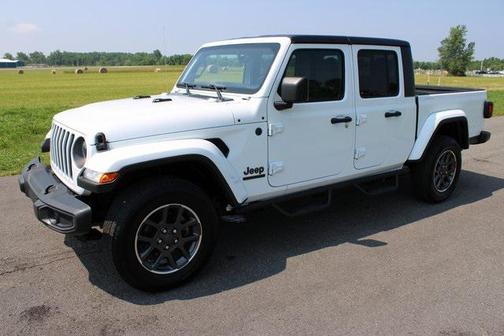 2021 Jeep Gladiator Sport