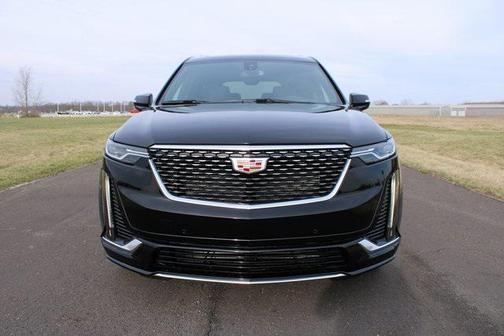 2025 Cadillac XT6 Luxury AWD