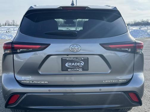 2025 Toyota Highlander Limited