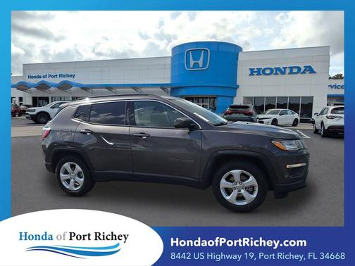 Granite Crystal Metallic Clearcoat 2018 Jeep Compass Latitude