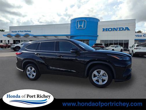 2022 Toyota Highlander L