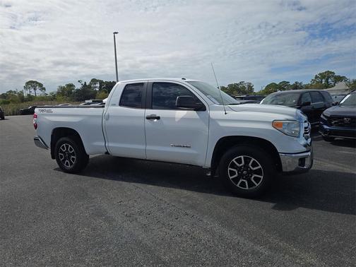2016 Toyota Tundra SR5
