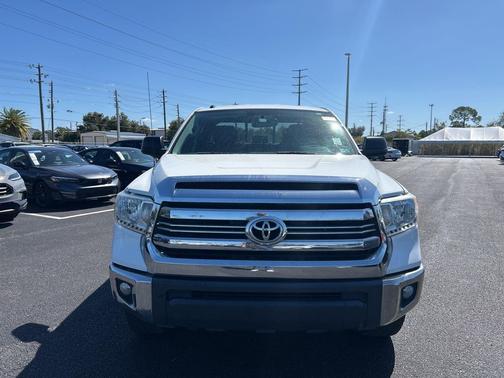 2016 Toyota Tundra SR5