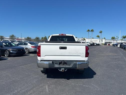 2016 Toyota Tundra SR5