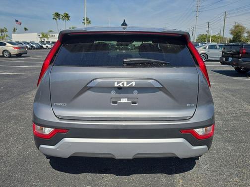 2025 Kia Niro LX