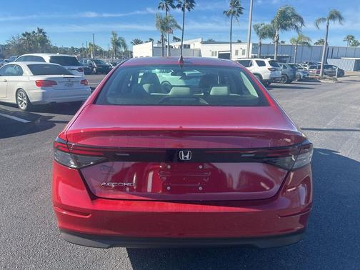 2025 Honda Accord LX 1.5T