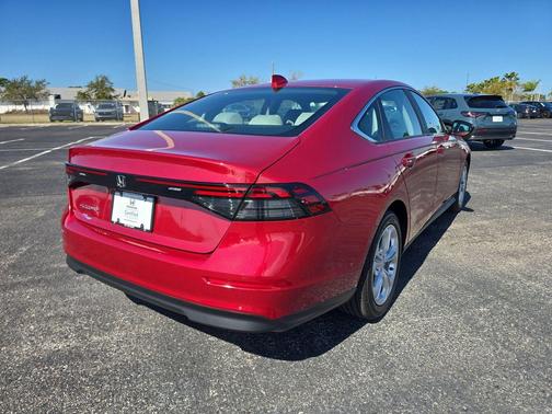 2025 Honda Accord LX 1.5T