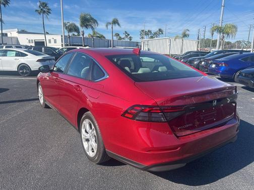 2025 Honda Accord LX 1.5T