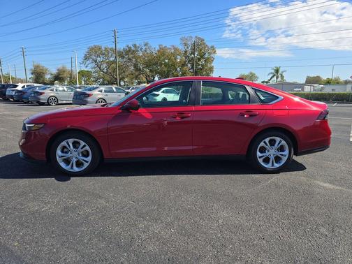 2025 Honda Accord LX 1.5T