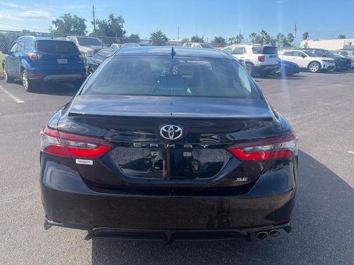 Midnight Black Metallic 2021 Toyota Camry SE