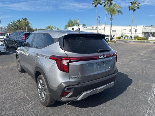 2025 Kia Seltos LX