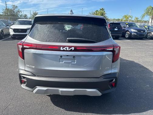 2025 Kia Seltos LX