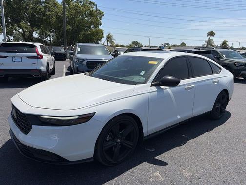 Platinum White Pearl 2023 Honda Accord Hybrid Sport-L