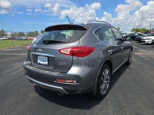 2017 INFINITI QX50 Base