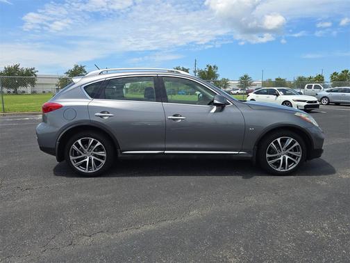 2017 INFINITI QX50 Base