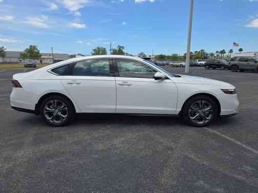 Platinum White Pearl 2023 Honda Accord Hybrid EX-L