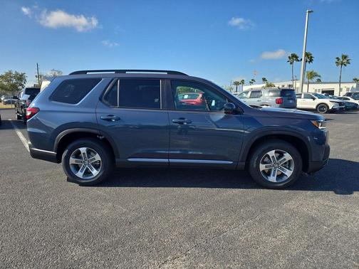 Smoke 2026 Honda Pilot EX-L