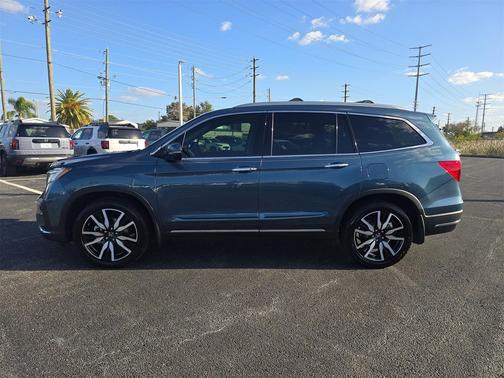 2021 Honda Pilot Touring 8-Passenger