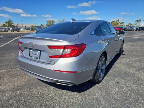 2020 Honda Accord Touring 2.0T