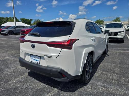 2024 Lexus UX 250h Base