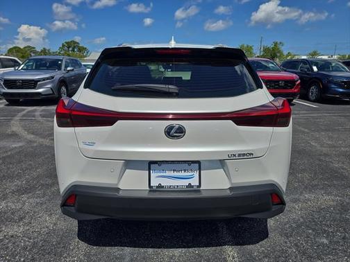 2024 Lexus UX 250h Base