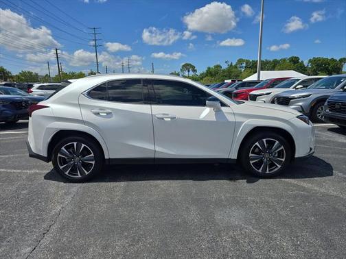 2024 Lexus UX 250h Base
