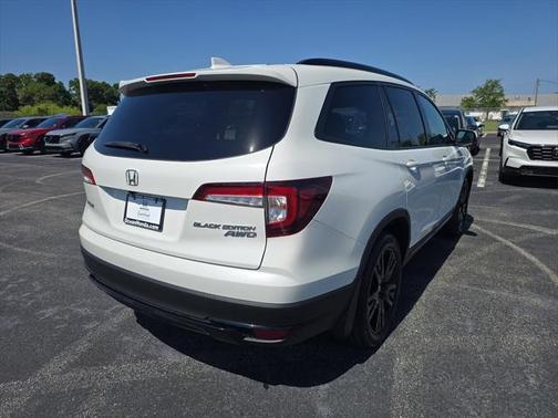 2022 Honda Pilot AWD Black Edition