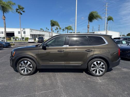 2022 Kia Telluride EX