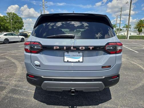 Gray 2026 Honda Pilot TrailSport