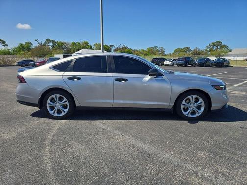 2024 Honda Accord LX 1.5T