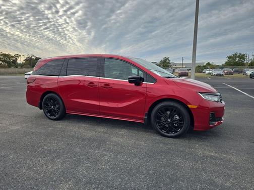 Radiant Red 2026 Honda Odyssey Sport-L
