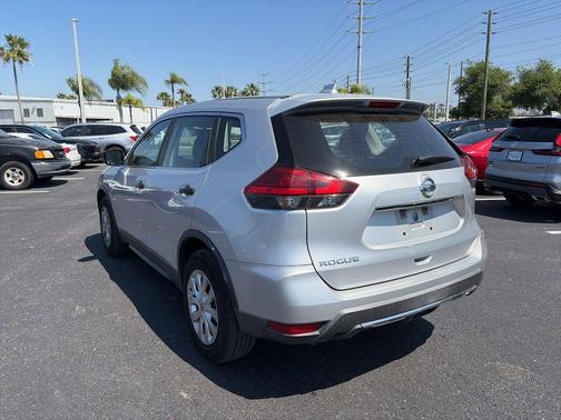 2017 Nissan Rogue S
