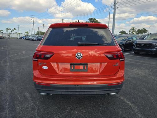 2018 Volkswagen Tiguan 2.0T SEL