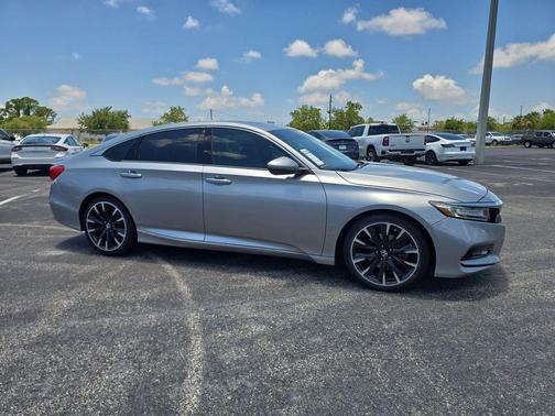 Lunar Silver Metallic 2019 Honda Accord Touring 2.0T