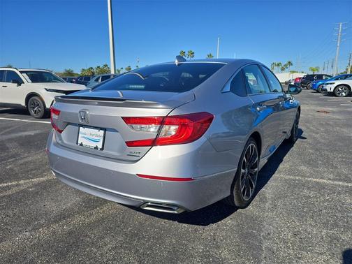 Lunar Silver Metallic 2019 Honda Accord Touring 2.0T