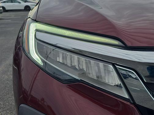 2022 Honda Pilot AWD Elite