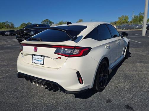 Championship White 2024 Honda Civic Type R