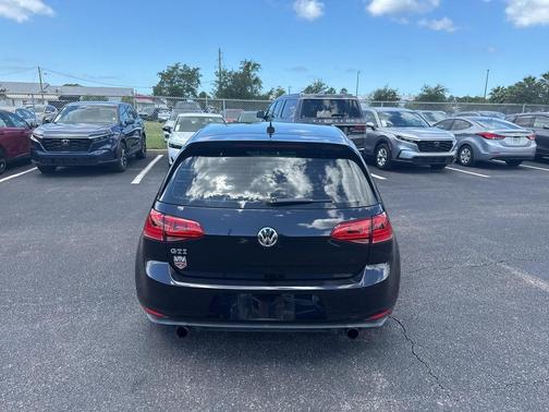 2017 Volkswagen Golf GTI 2.0T S 4-Door