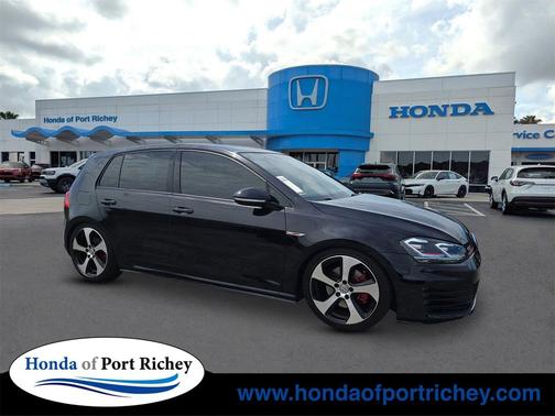 2017 Volkswagen Golf GTI 2.0T S 4-Door