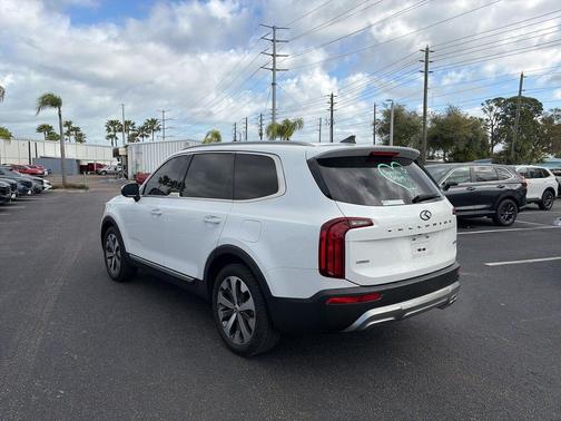 2021 Kia Telluride S
