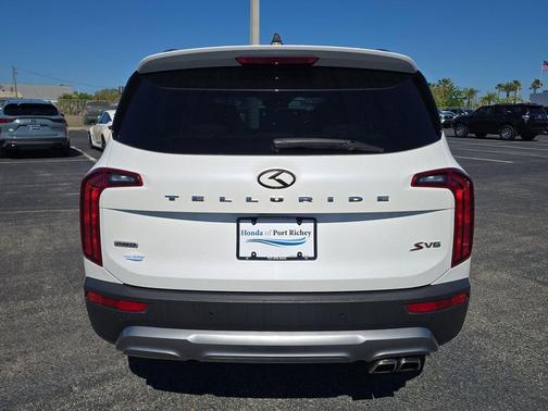 Snow White Pearl 2021 Kia Telluride S