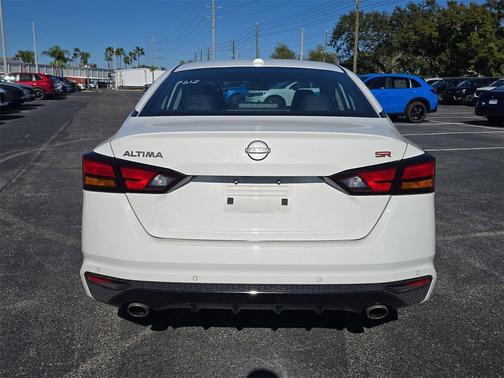 2024 Nissan Altima SR FWD