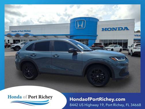 Nordic Forest Pearl 2024 Honda HR-V Sport