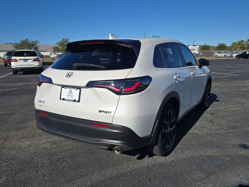 2023 Honda HR-V 2WD Sport