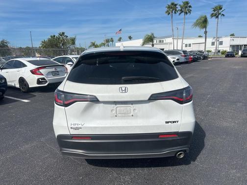 2023 Honda HR-V 2WD Sport