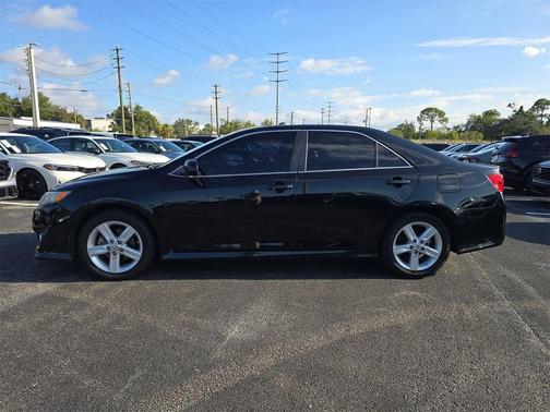 2013 Toyota Camry SE